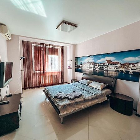 Cozy Apartments On The Left Bank เคียฟ ภายนอก รูปภาพ