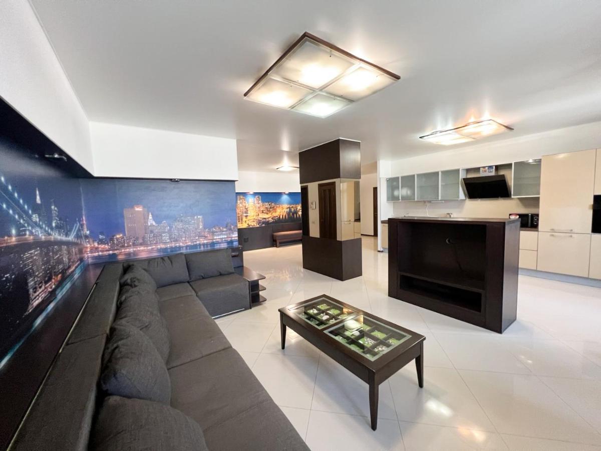 Cozy Apartments On The Left Bank เคียฟ ภายนอก รูปภาพ